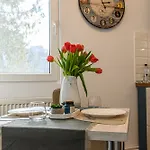 Xili's & Free Private Parking Brasov
