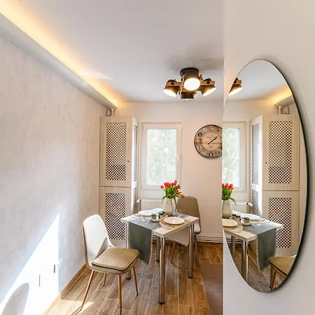 Apartament Xili's & Free Private Parking