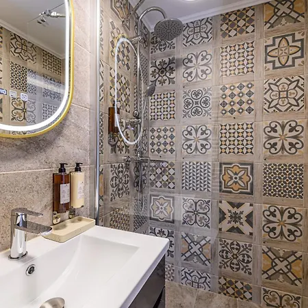 Apartment Xili's & Free Private Parking Brasov