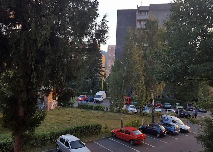 Xili's & Free Private Parking Brasov