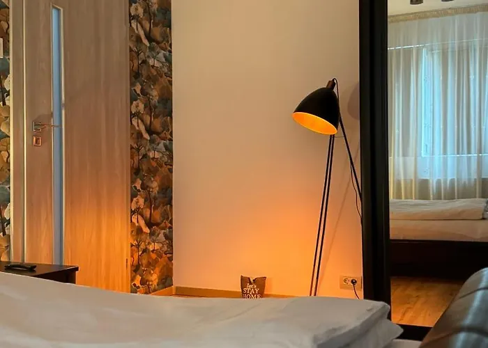 Xili's & Free Private Parking